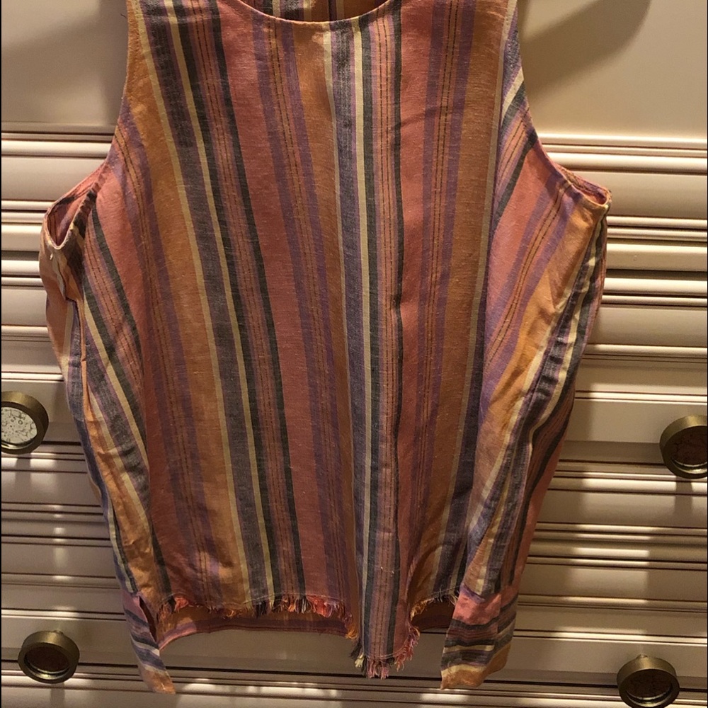 Sleeveless top by Drew